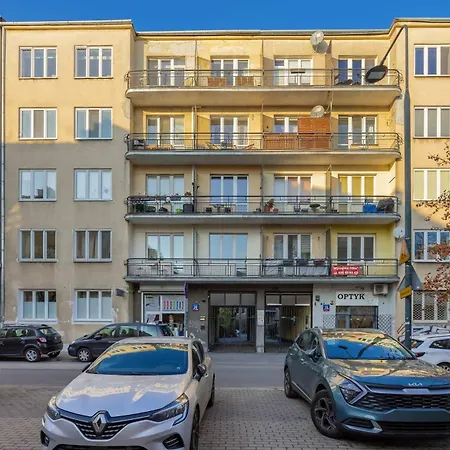 Modern Remote Work In The Centre By Renters